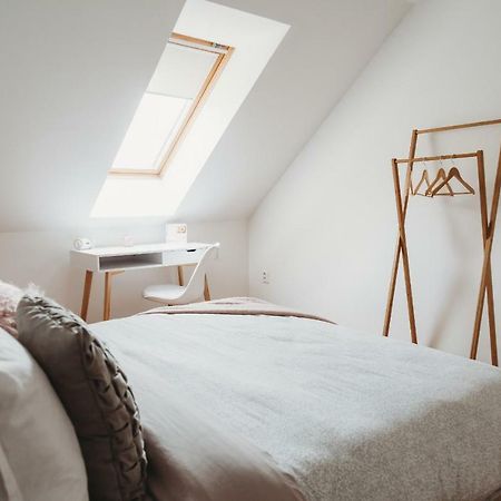 Center City Charming Loft Apartment Кошице Экстерьер фото