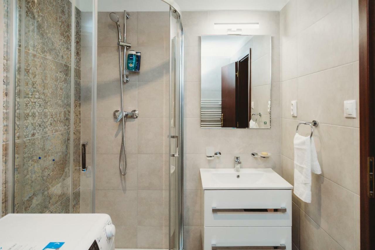 Center City Charming Loft Apartment Кошице Экстерьер фото